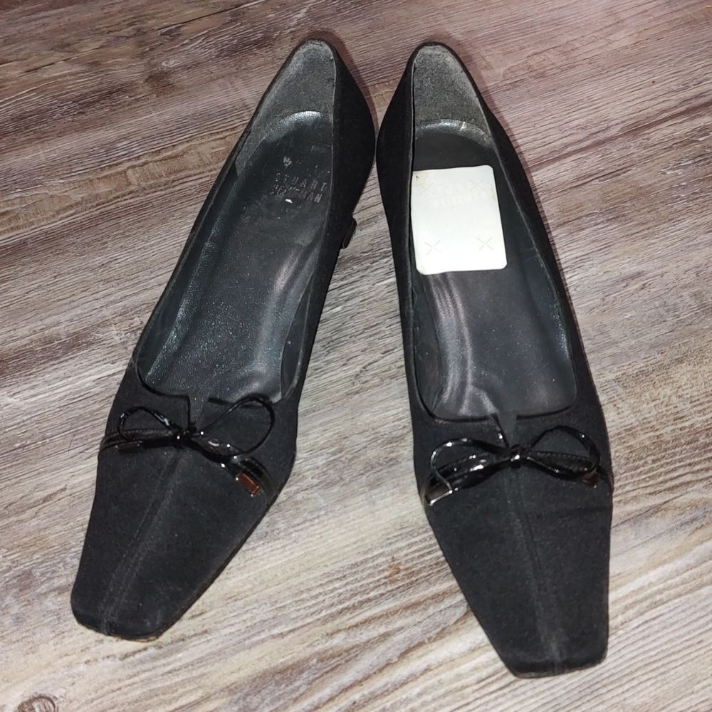 Stuart Weitzman Square Toe Kitten Heels  Sz 8N  Sz 8 narrow